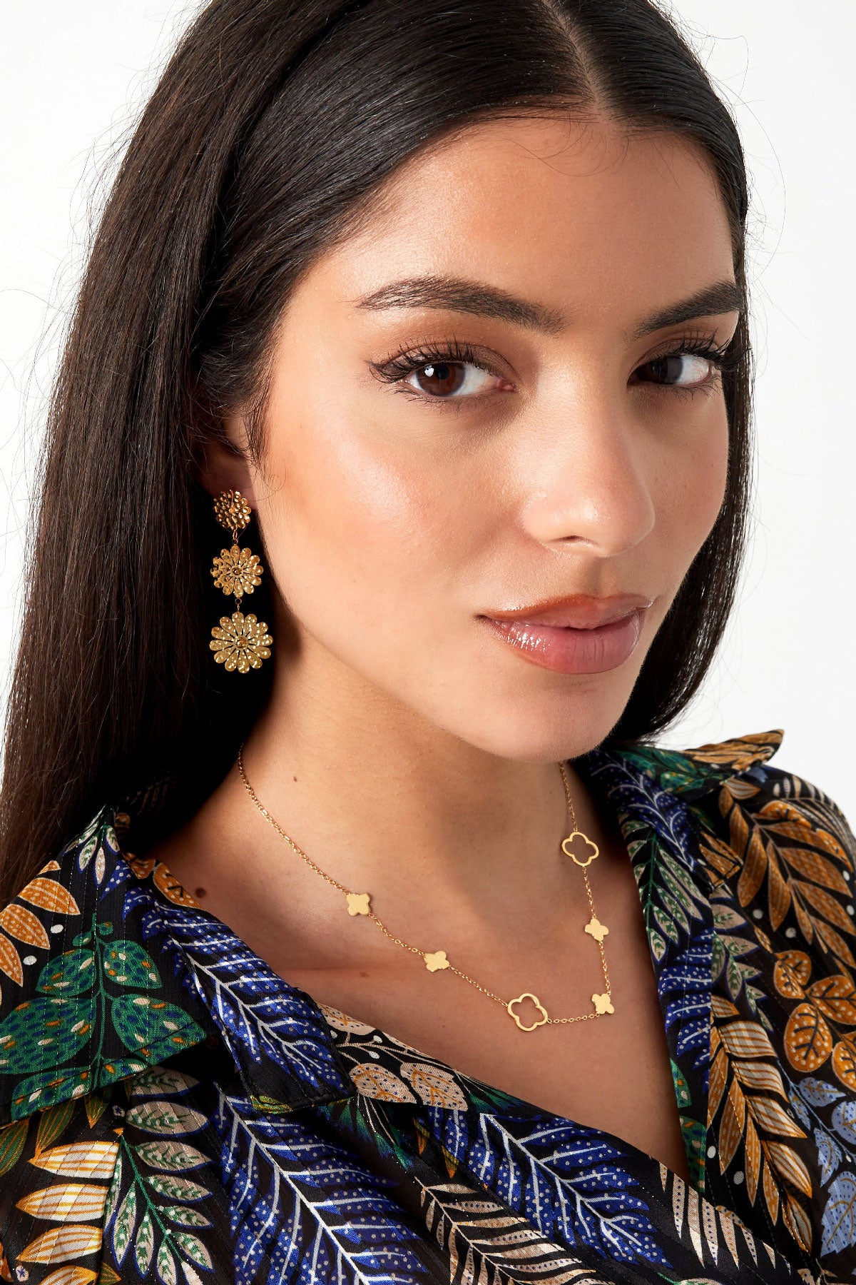 necklace different clovers