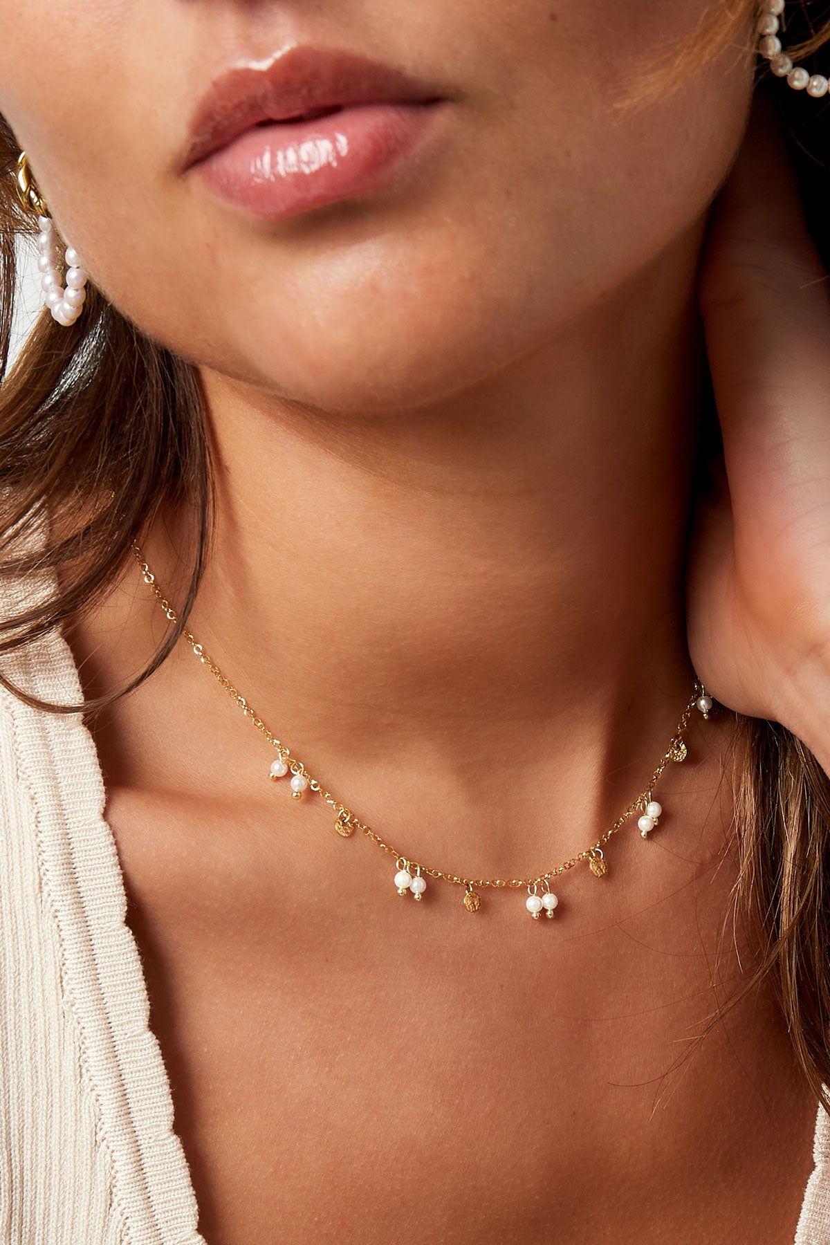 necklace pearls and charms