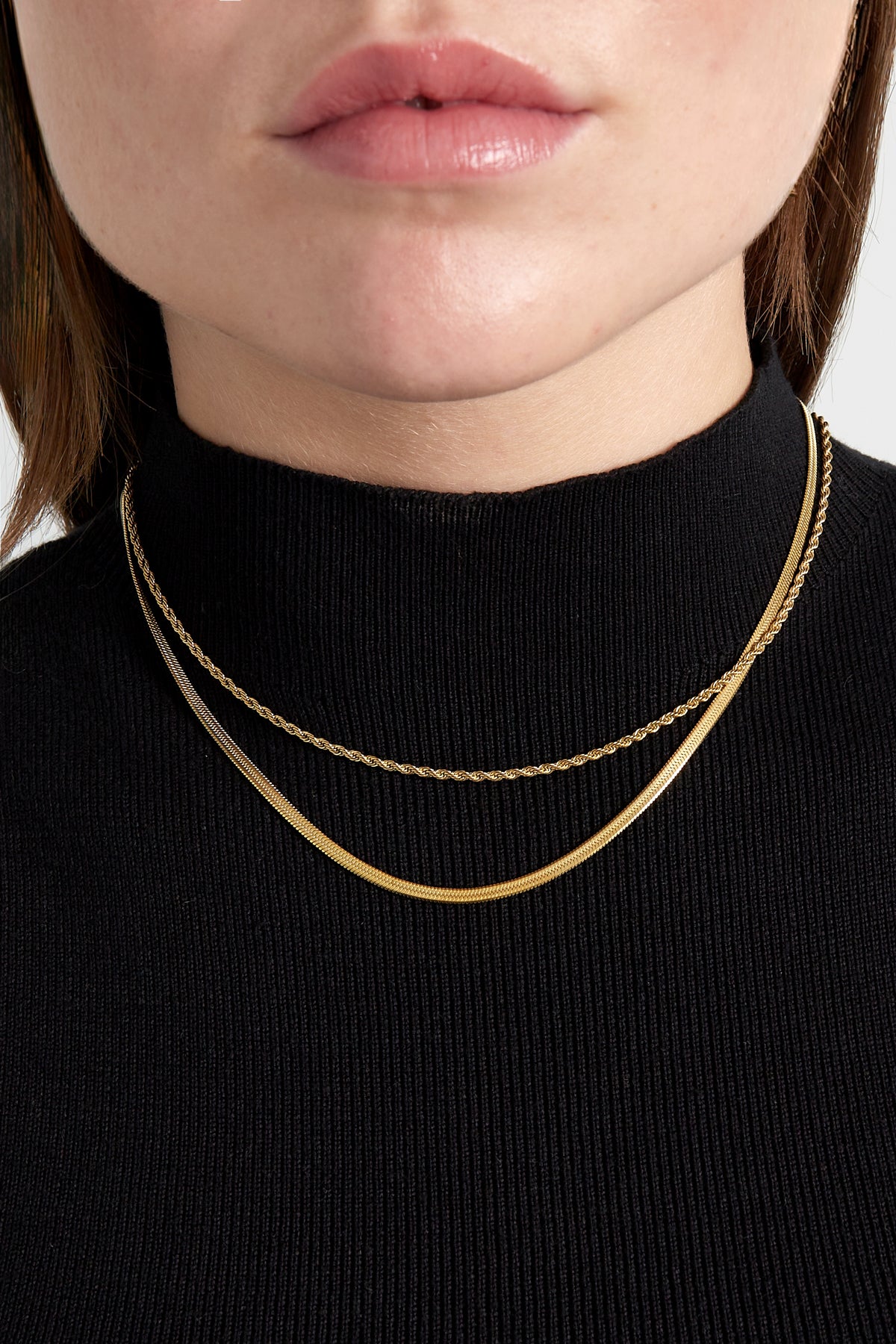 flat and chain double necklace