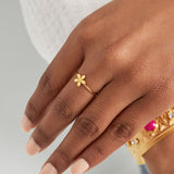 Basic solid color ring with flower