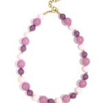 Necklace with beads of different sizes