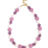 Necklace with beads of different sizes