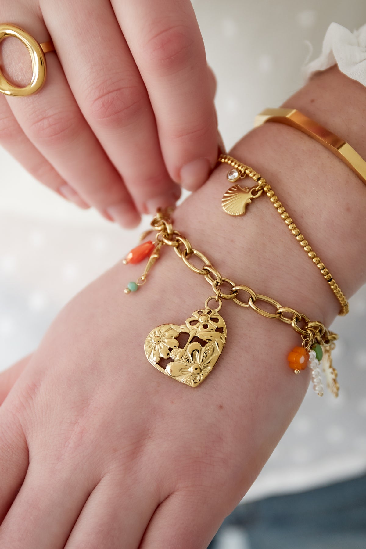 link bracelet with large charms