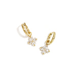 Earrings with clover decoration