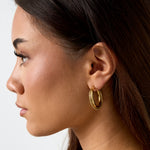 Double hoop earrings with twist detail
