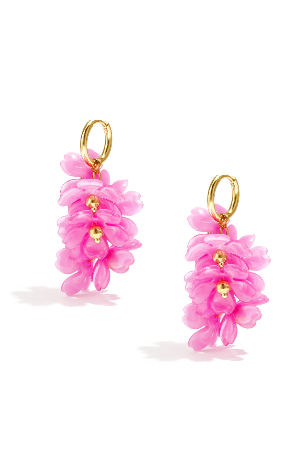 Earrings with a hanging wreath of flowers