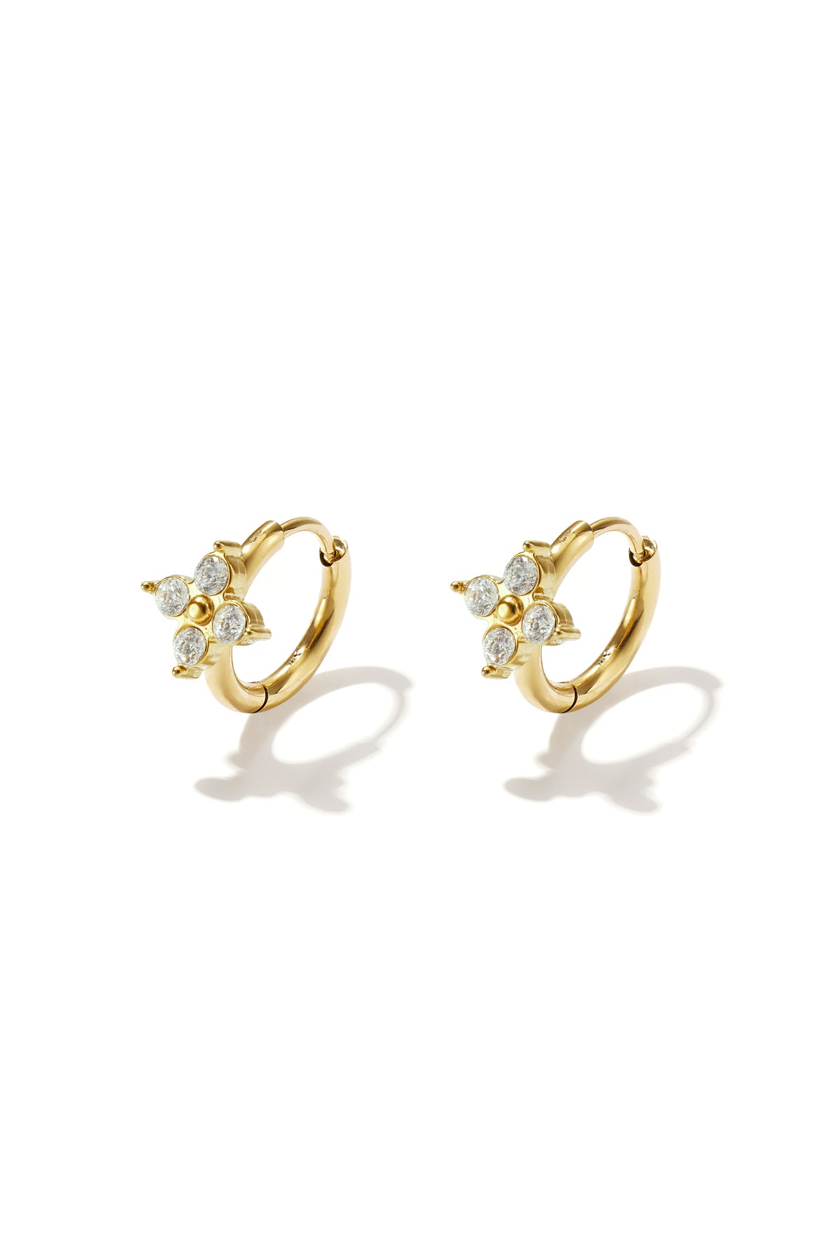 Small hoop earrings with clover-shaped stones