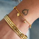 Shiny bangle