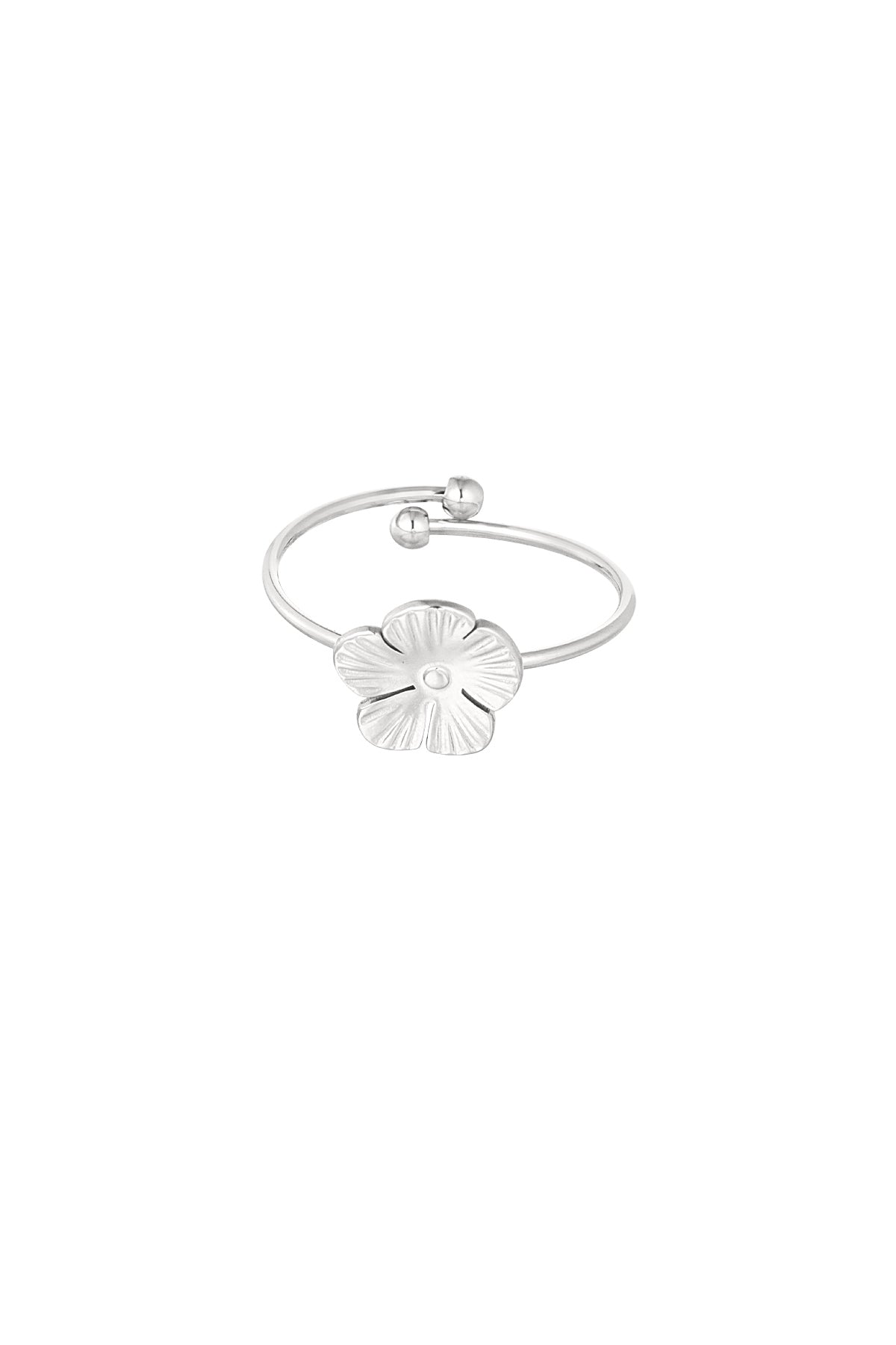 ring with cute flower