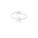 Basic solid color ring with flower