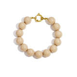 Bracelet with large beads and clasp at the front