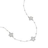 Necklace with coral-shaped flowers