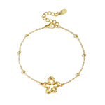 Bracelet with coral-shaped playful flowers in varying sizes