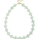 Bead necklace with clover beads