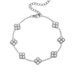 Bracelet with zirconia-set clovers