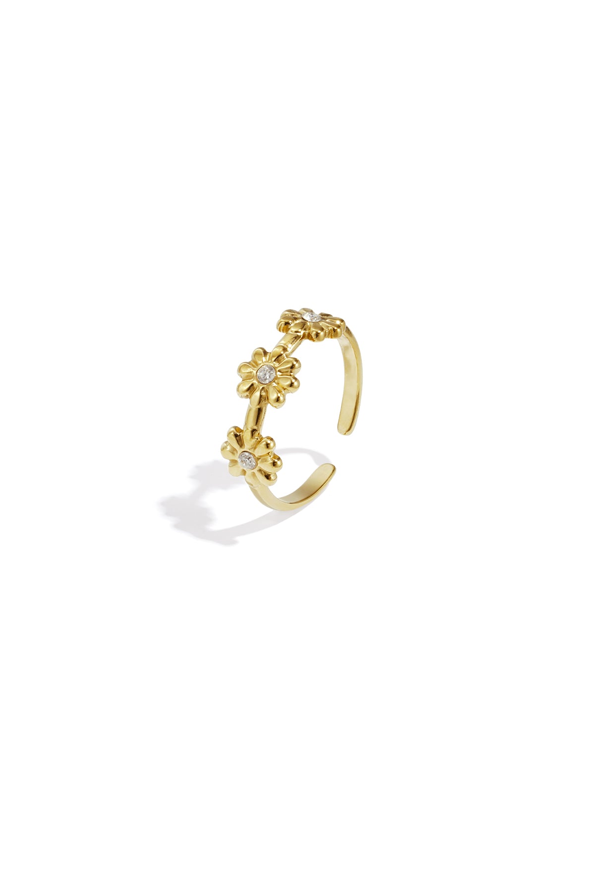 Ring with minimalist flowers