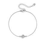 Bracelet with minimalist clover and beads