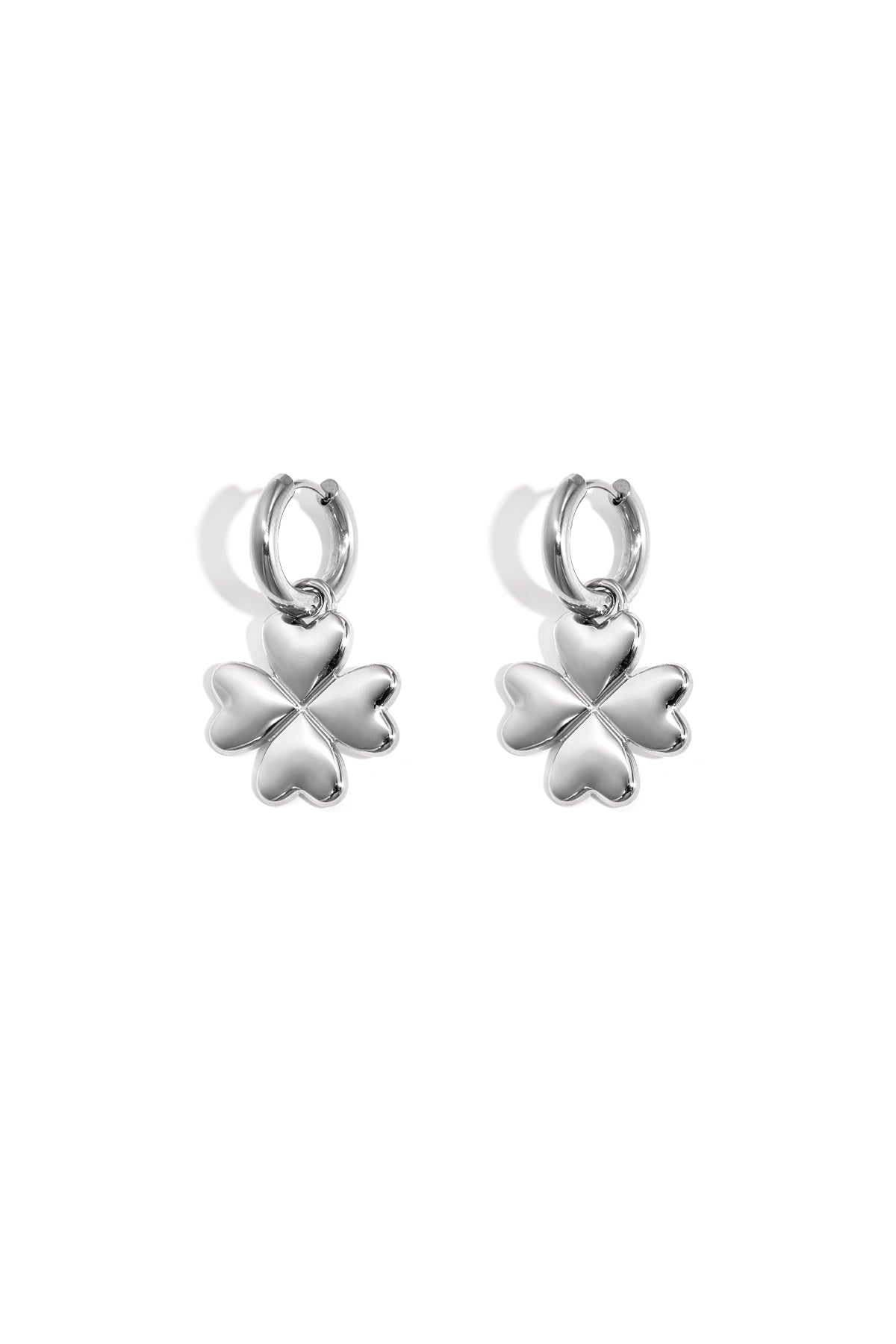 Earrings with clover charm