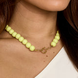Beaded necklace with front closure - 12mm
