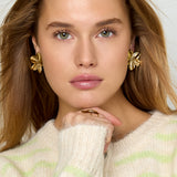 earrings petal pop