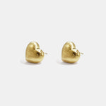 Softly shaped heart stud earrings with a matte effect