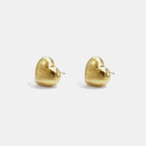 Softly shaped heart stud earrings with a matte effect