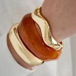 Wavy bangle