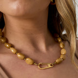 Necklace with beads and front closure design
