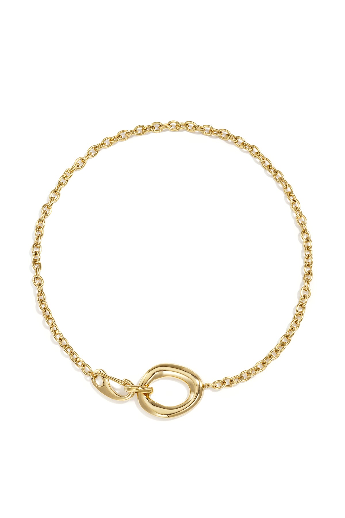 Chain with organic and oval-shaped front clasp