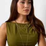 Necklace with flat details and large pendant