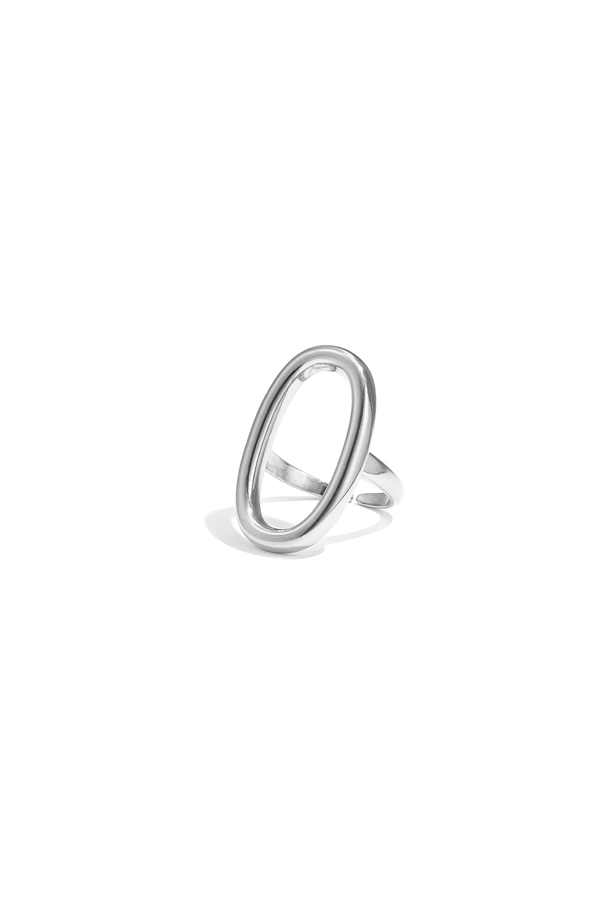 Statement ring oval-shaped and minimalist