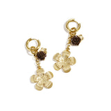 Earrings with flower pendants in various sizes