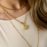 Necklace hanging heart with front closure