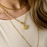 Necklace hanging heart with front closure