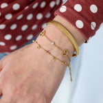 Heart bracelet with alternating stones