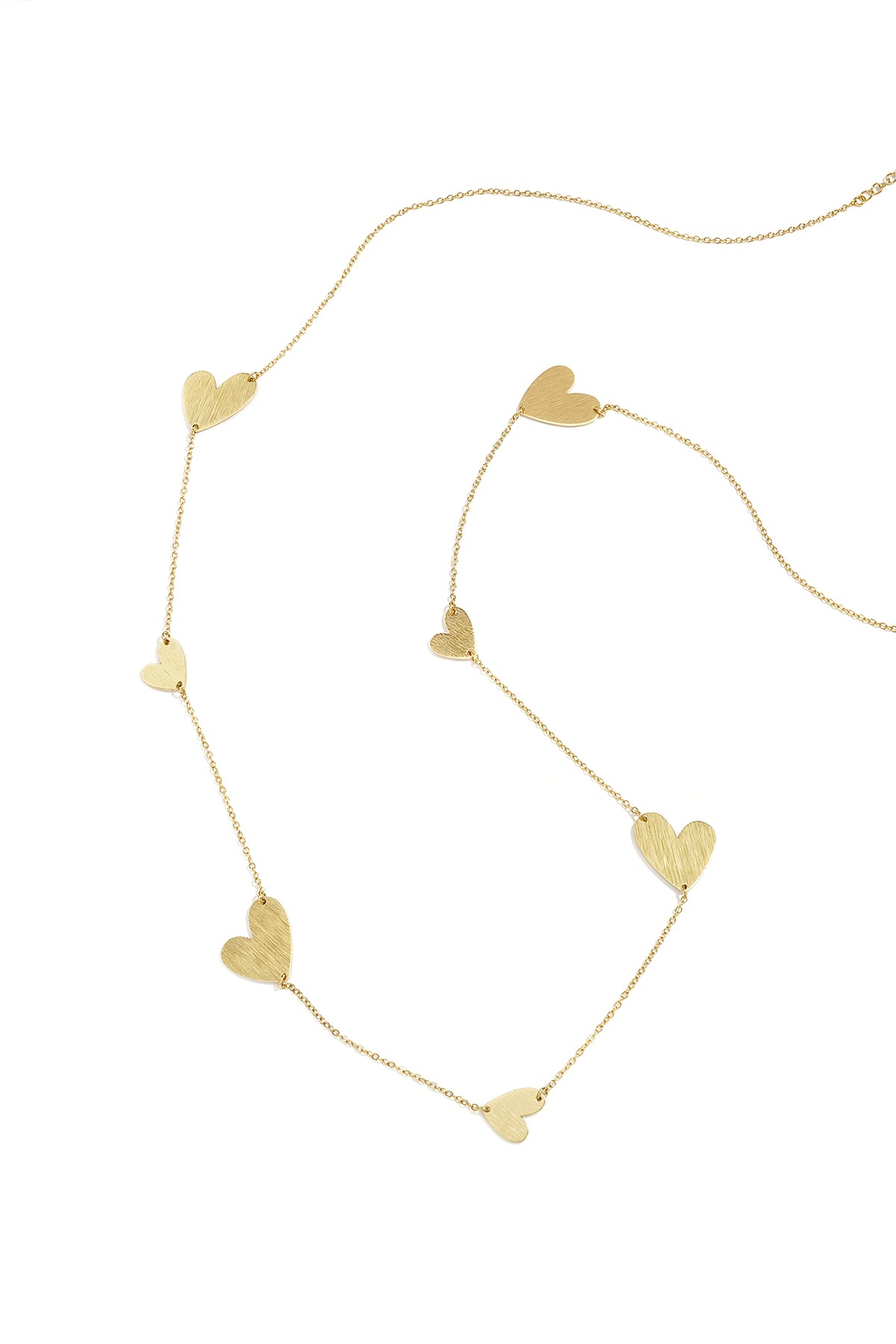 Long necklace with hearts in various sizes