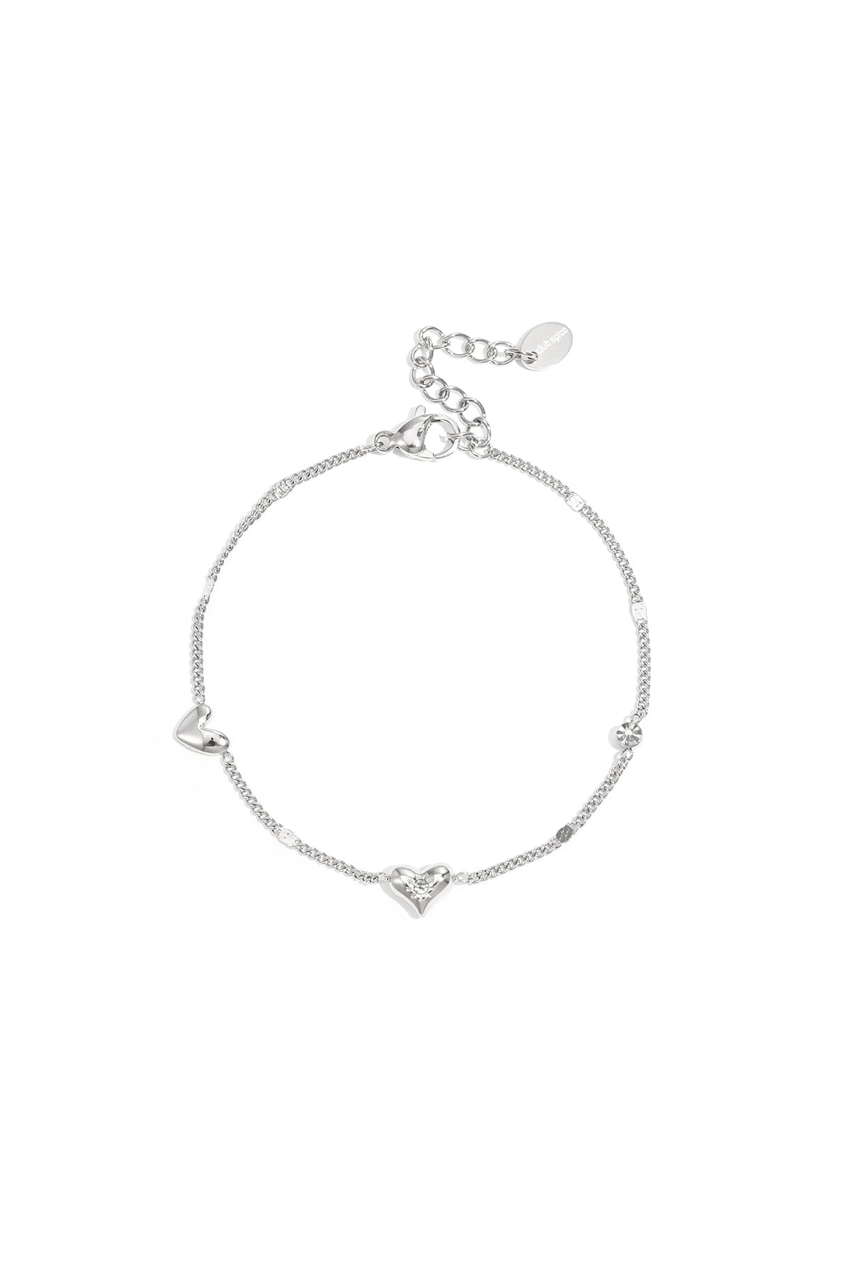 Bracelet with heart and stone pattern
