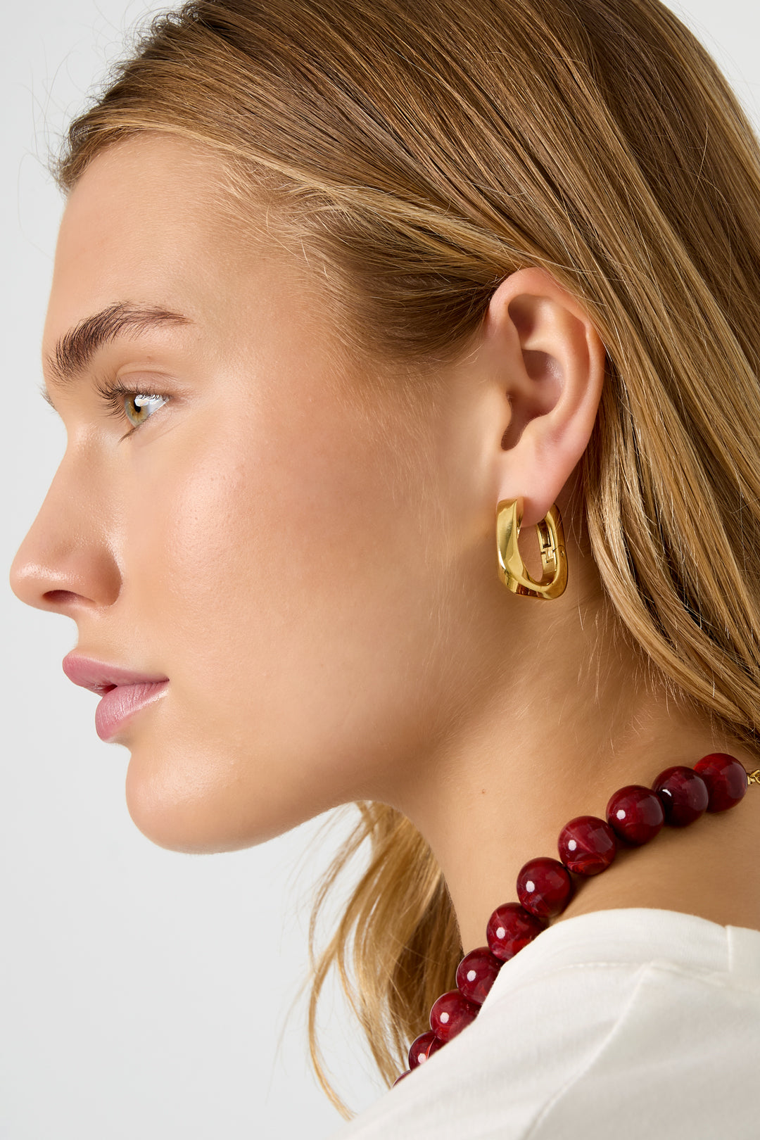 Rectangular twisted hoop earrings