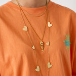 Long necklace with hearts in various sizes