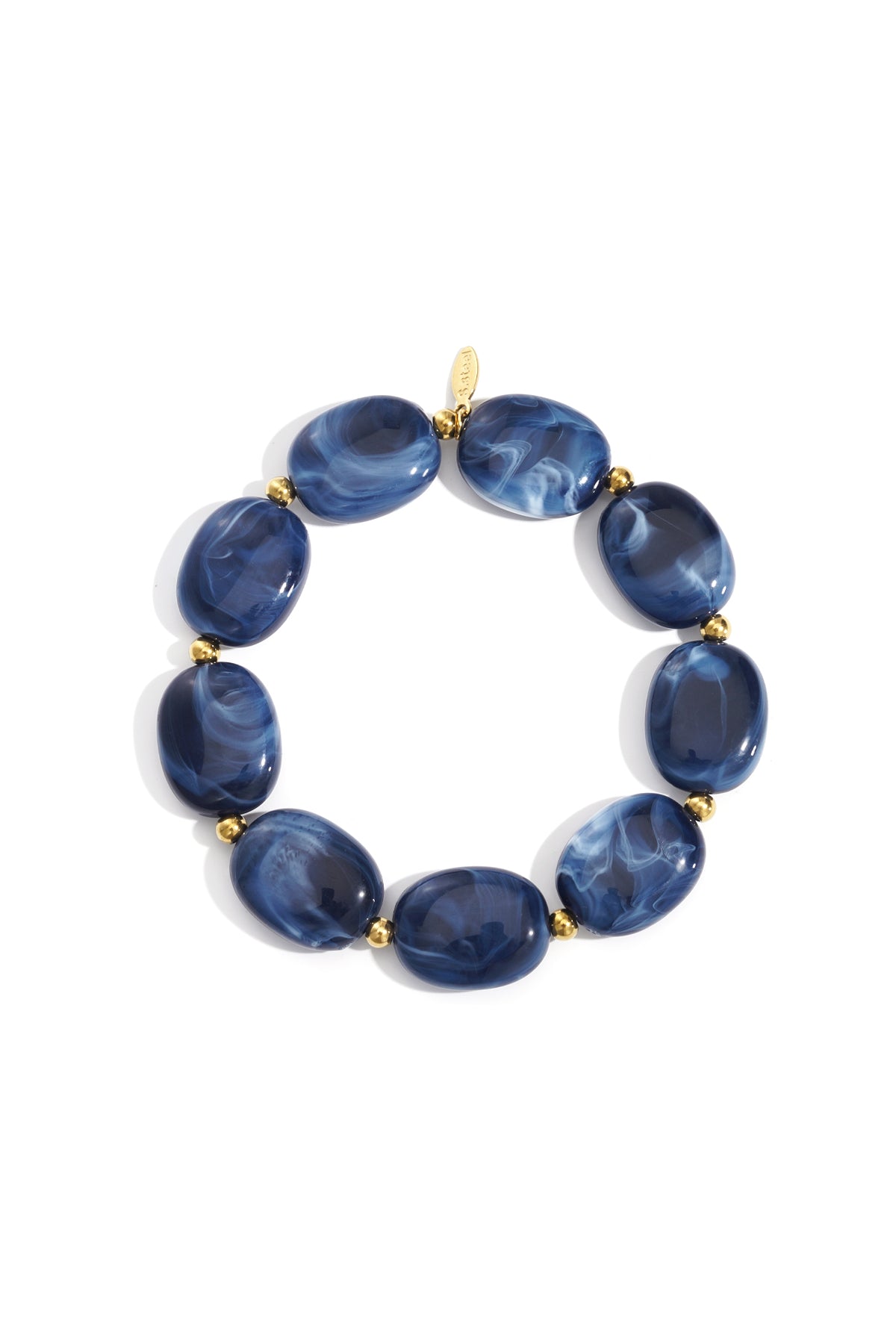 Beaded bracelet with oval and gold beads