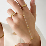 Tennis-style handchain with flowers