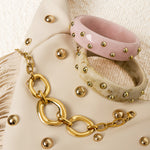 Bracelet with round statement pieces