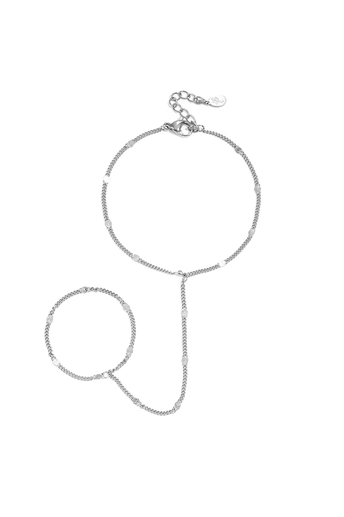 Handchain with pattern