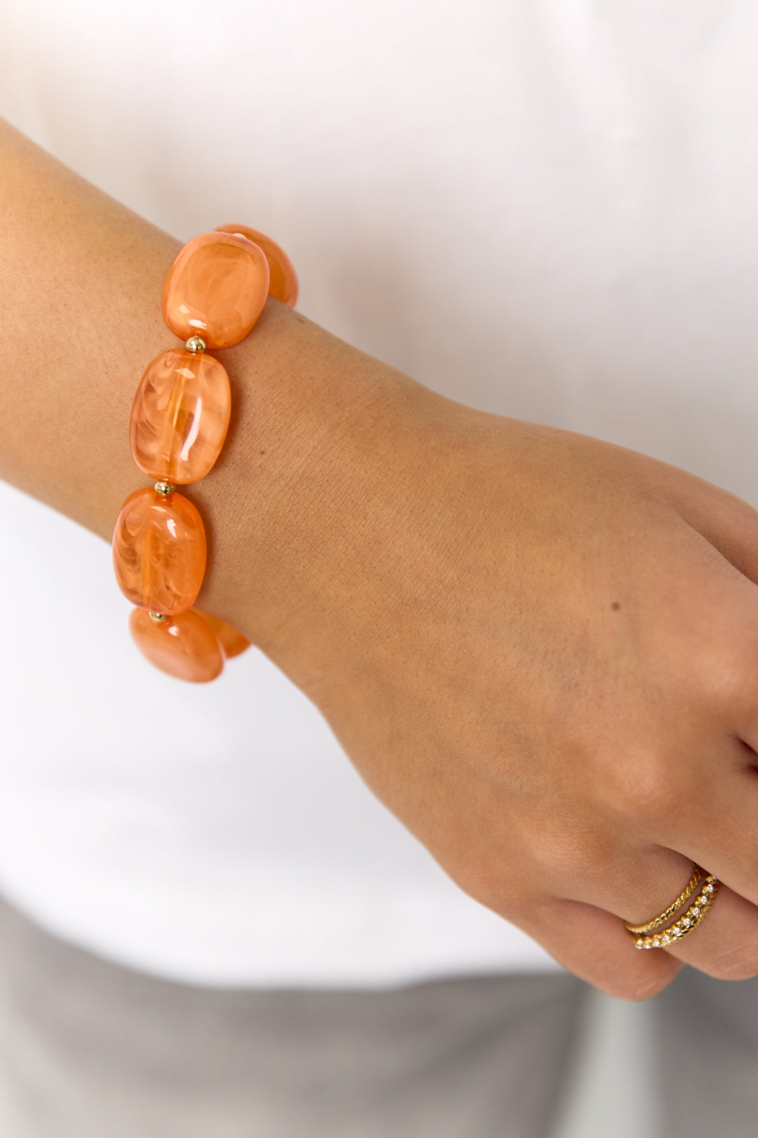 Bracelet with squoval beads