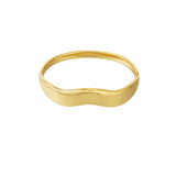 Wavy bangle