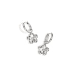 Earrings with flower pendant