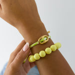 Bracelet with large beads and clasp at the front