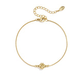 Bracelet with minimalist clover and beads