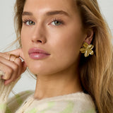 earrings petal pop