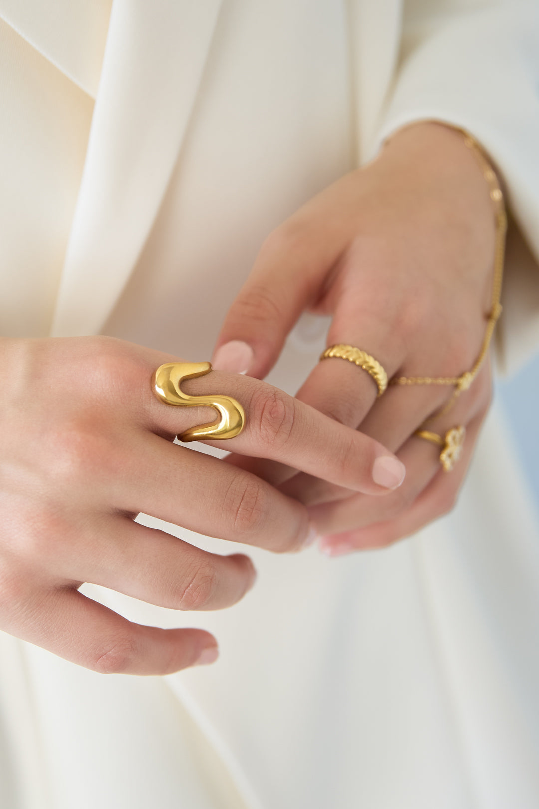 Wavy adjustable statement ring